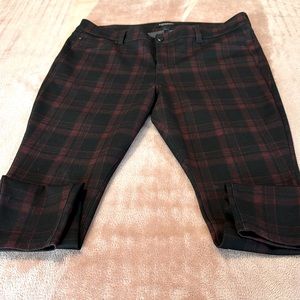 Rich burgundy plaid skinny pant